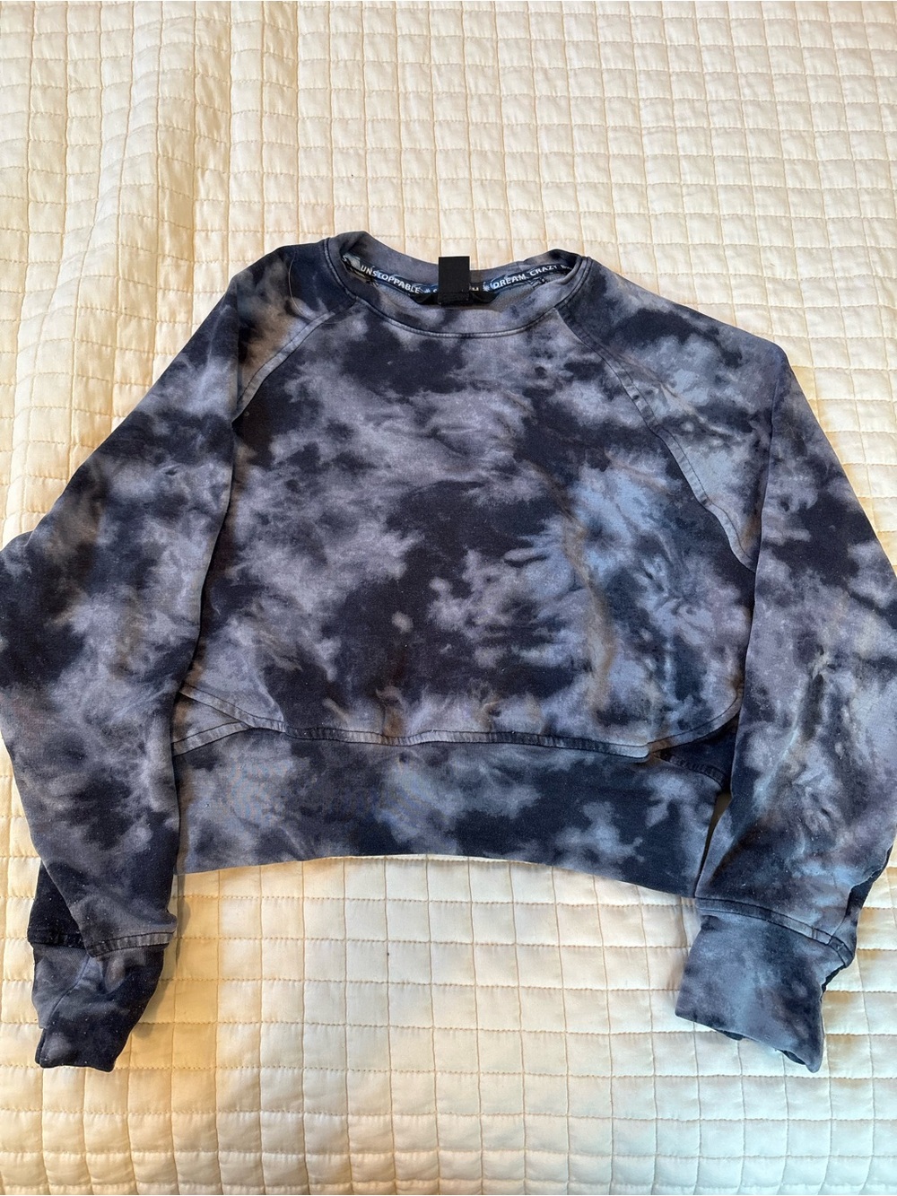 Athleta Black and Gray Tie-Dye Cropped Crew Sweatshirt